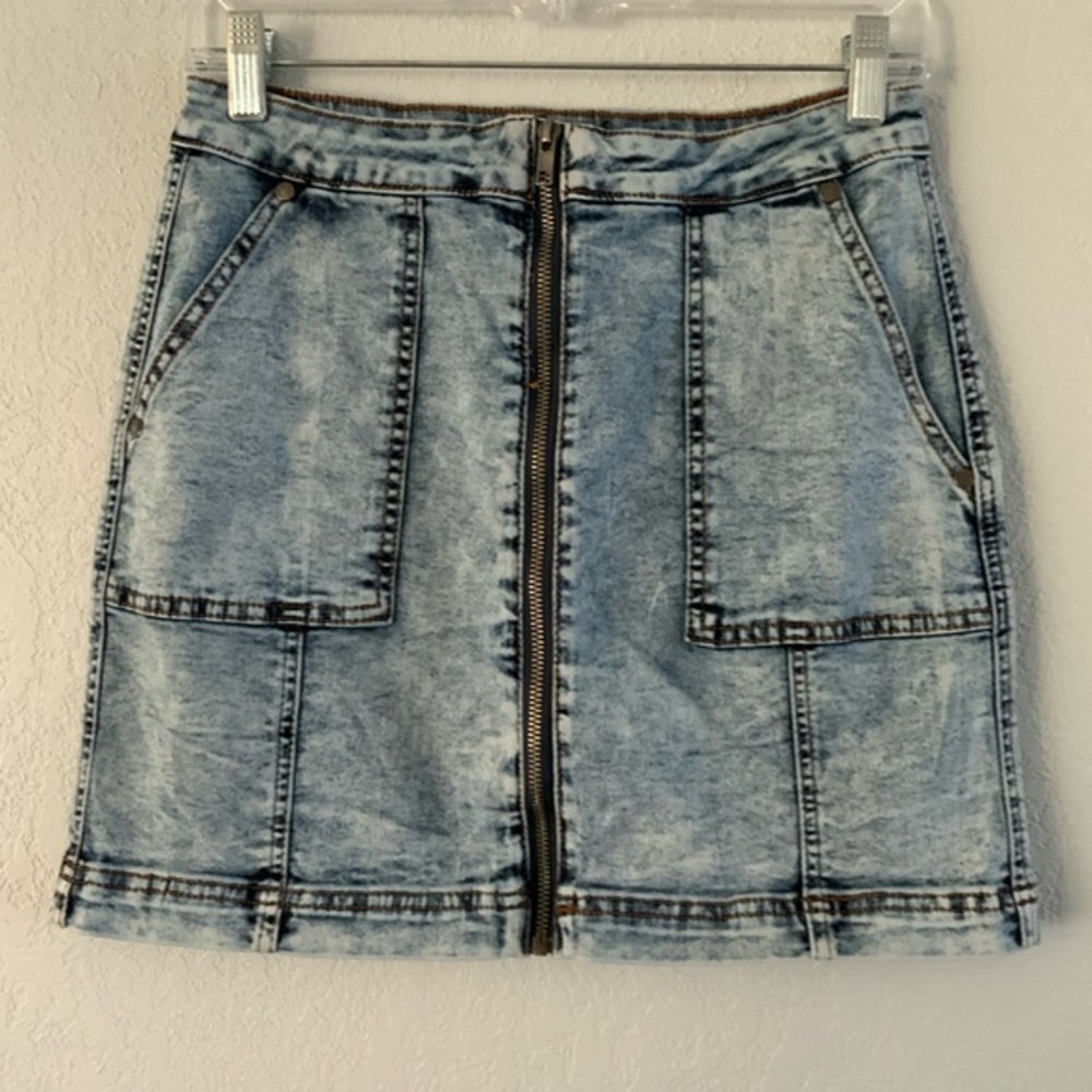The Style Between Us Jean Skirt